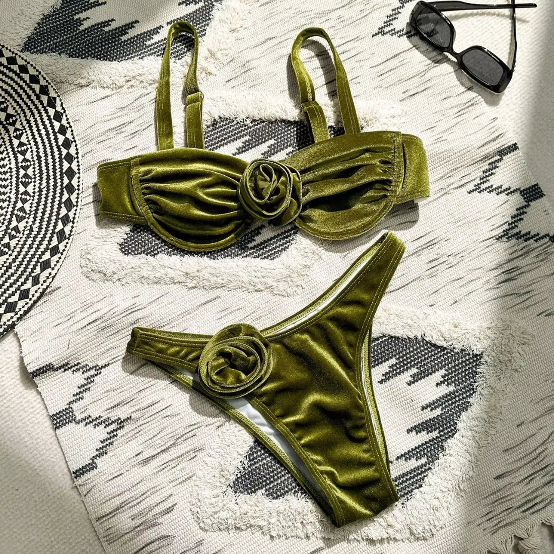 Biquíni-Meia-Taça-Green-Velvet-01