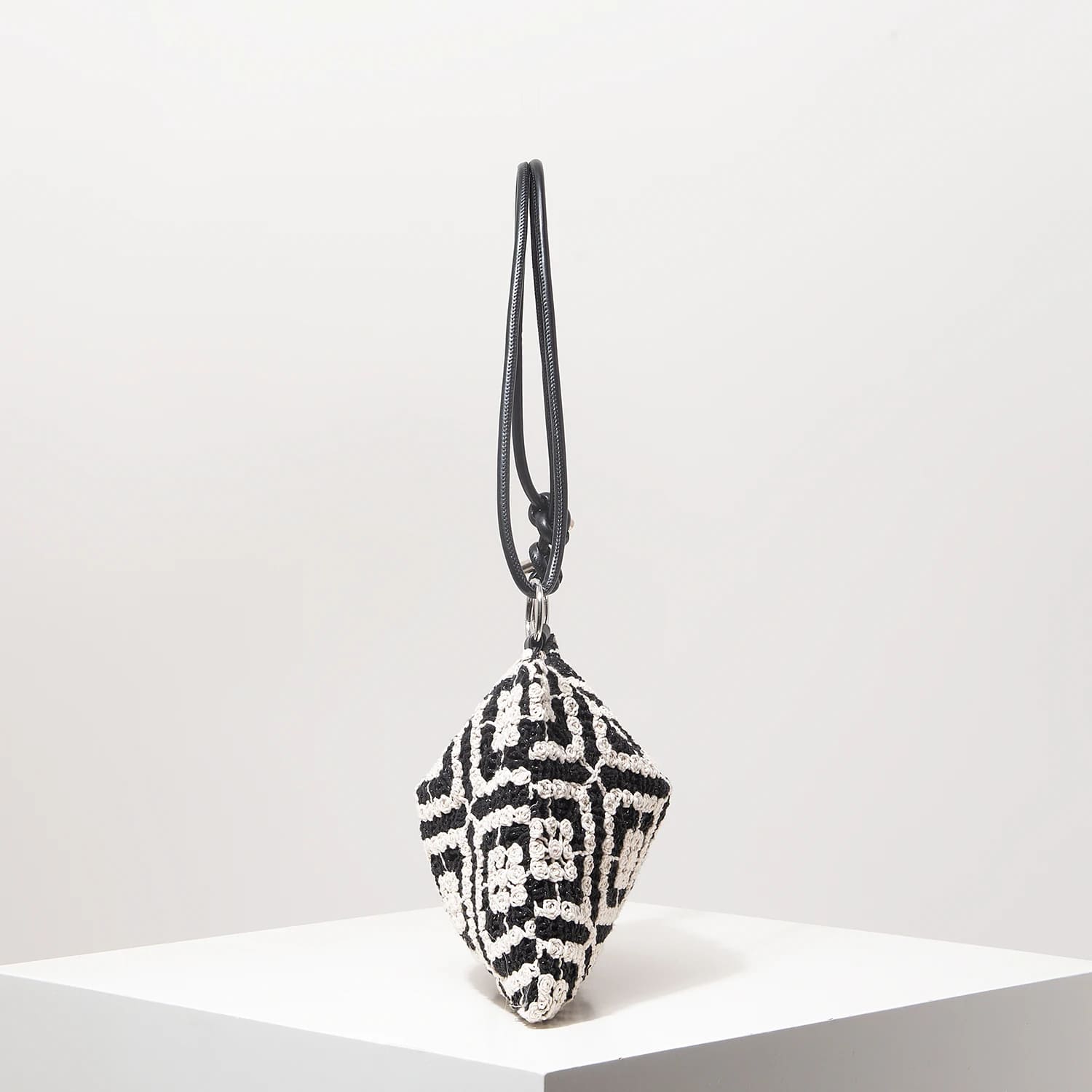 bolsa-de-croche-quadriculada-el-nido-03