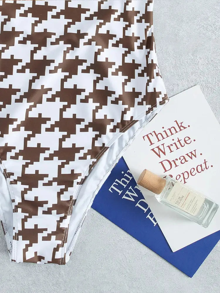 Maiô_com_bojo_White_Earth_Luxe_06