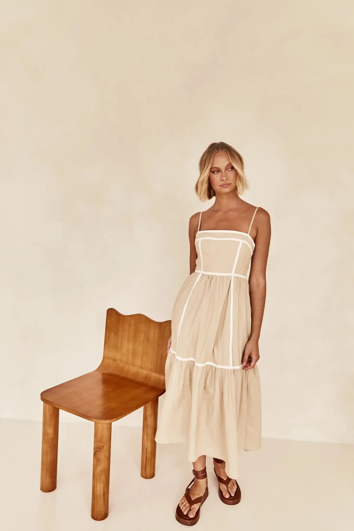 vestido-midi-bege-itacare-01